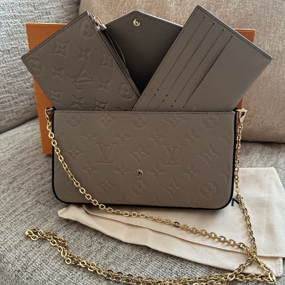 Louis Vuitton Félicie Pochette bag - Monogram | Beige. - Picture 2 of 8